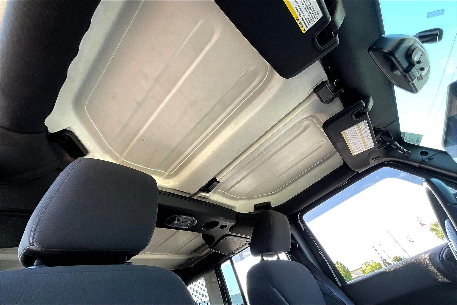2017 Jeep Wrangler Unlimited Sport photo 20