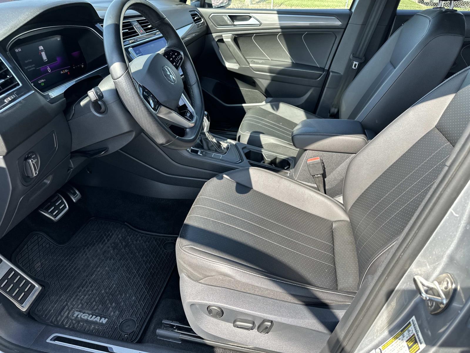 2022 Volkswagen Tiguan SE R-Line Black photo 10