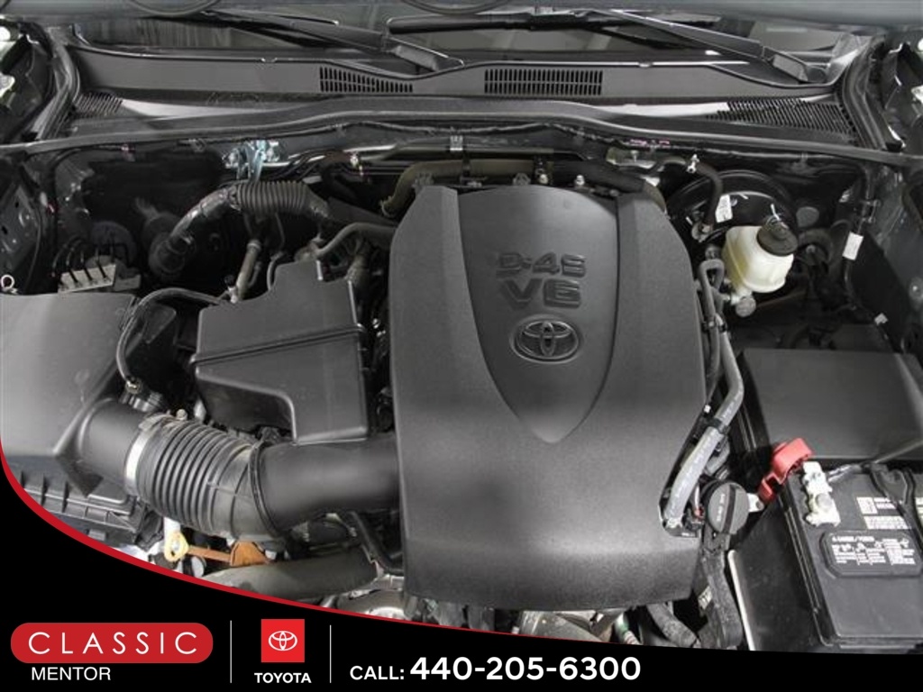 2023 Toyota Tacoma SR V6 photo 18