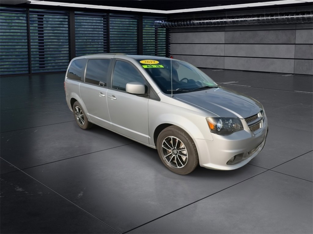 Used 2018 Dodge Grand Caravan GT with VIN 2C4RDGEG0JR345532 for sale in Michigan City, IN