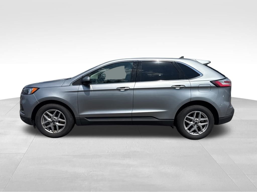 2023 Ford Edge SEL photo 4