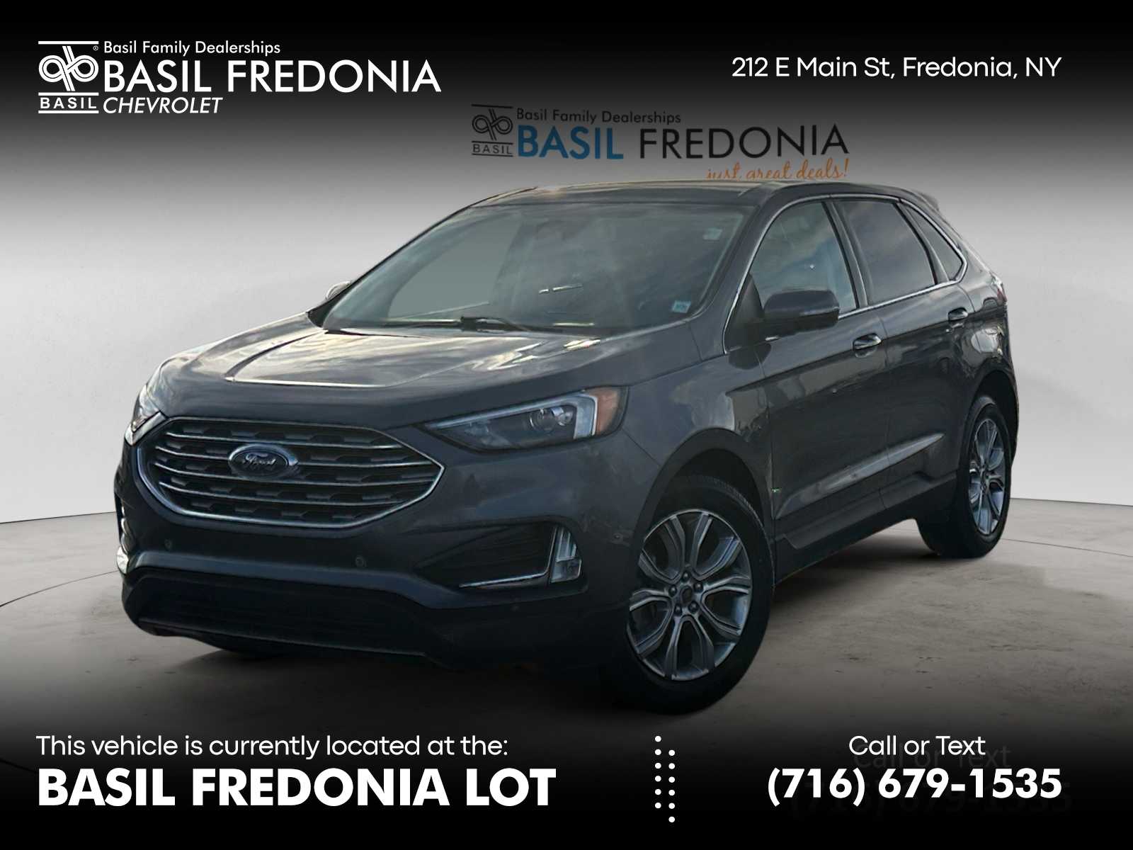 2024 Ford Edge Titanium's photo