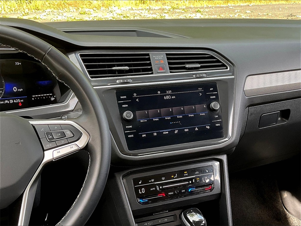 2024 Volkswagen Tiguan SE Wolfsburg Edition photo 16
