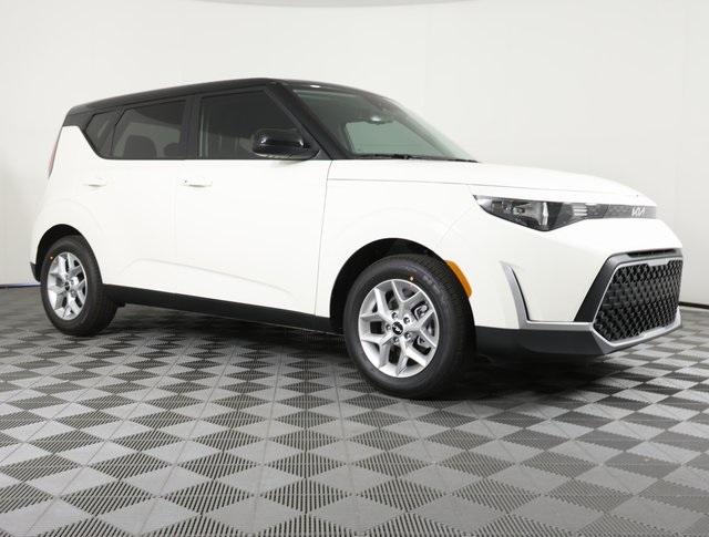 2025 Kia Soul S photo 3