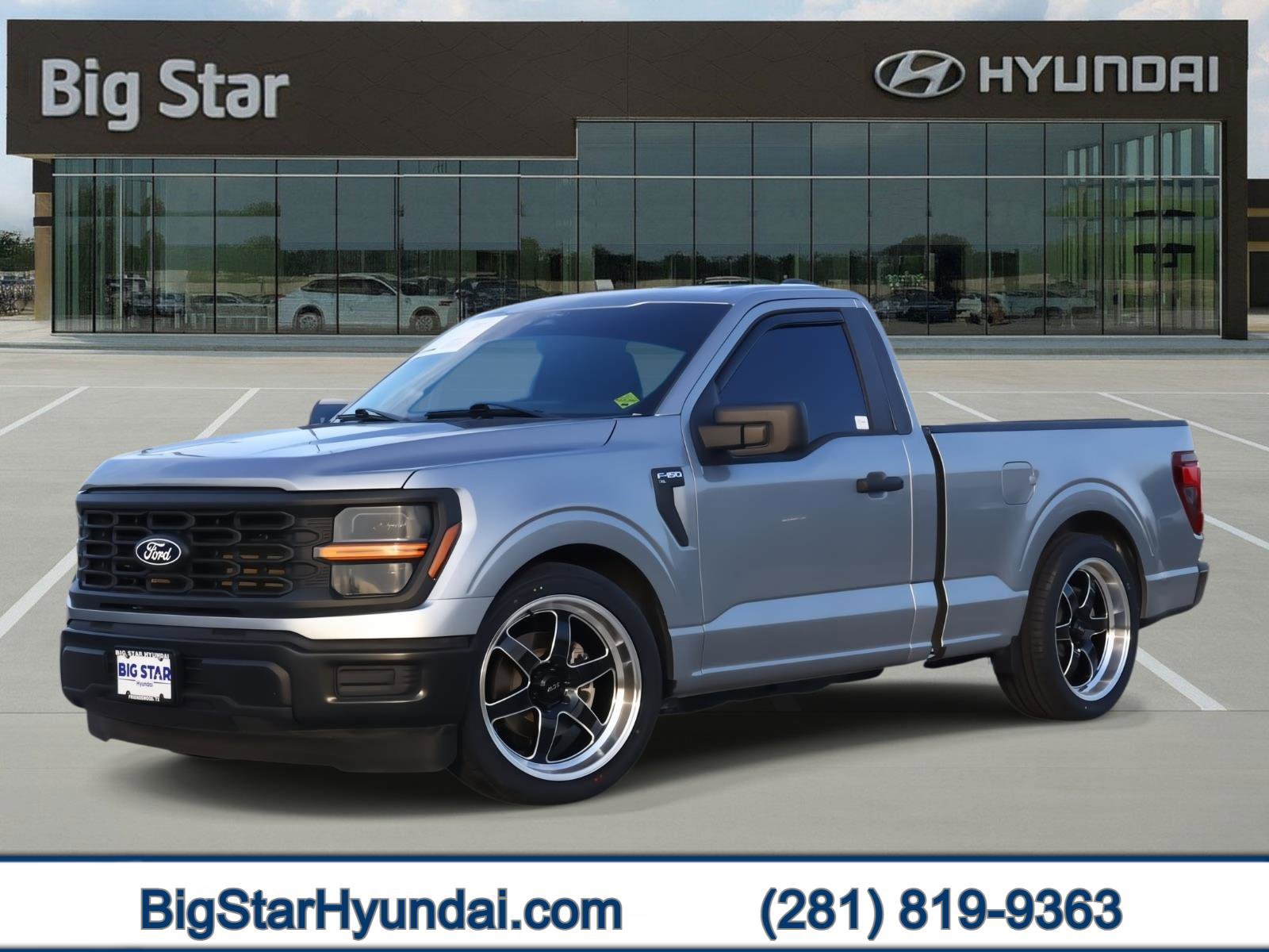 2024 Ford F-150 XL's photo