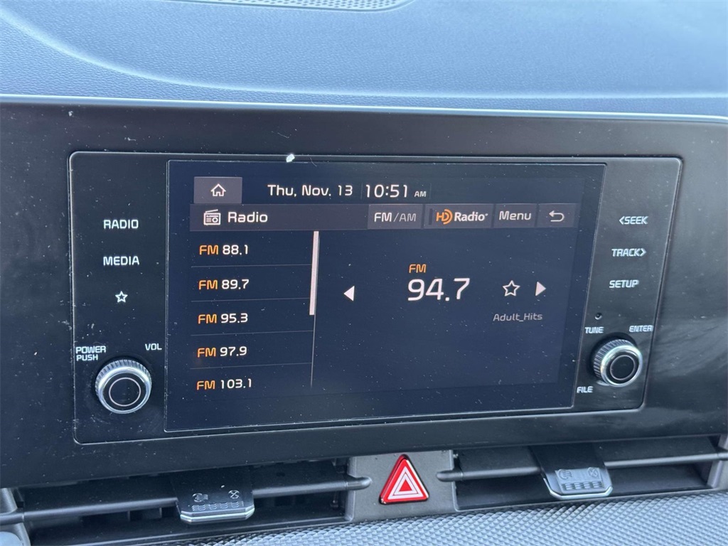 2024 Kia Sportage LX photo 2