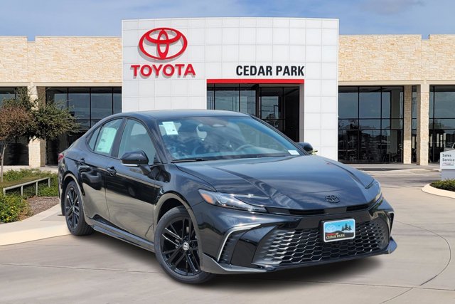 2025 Toyota Camry LE photo 5