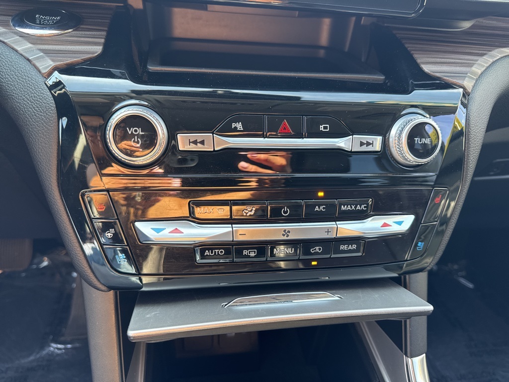 2022 Ford Explorer Limited photo 25