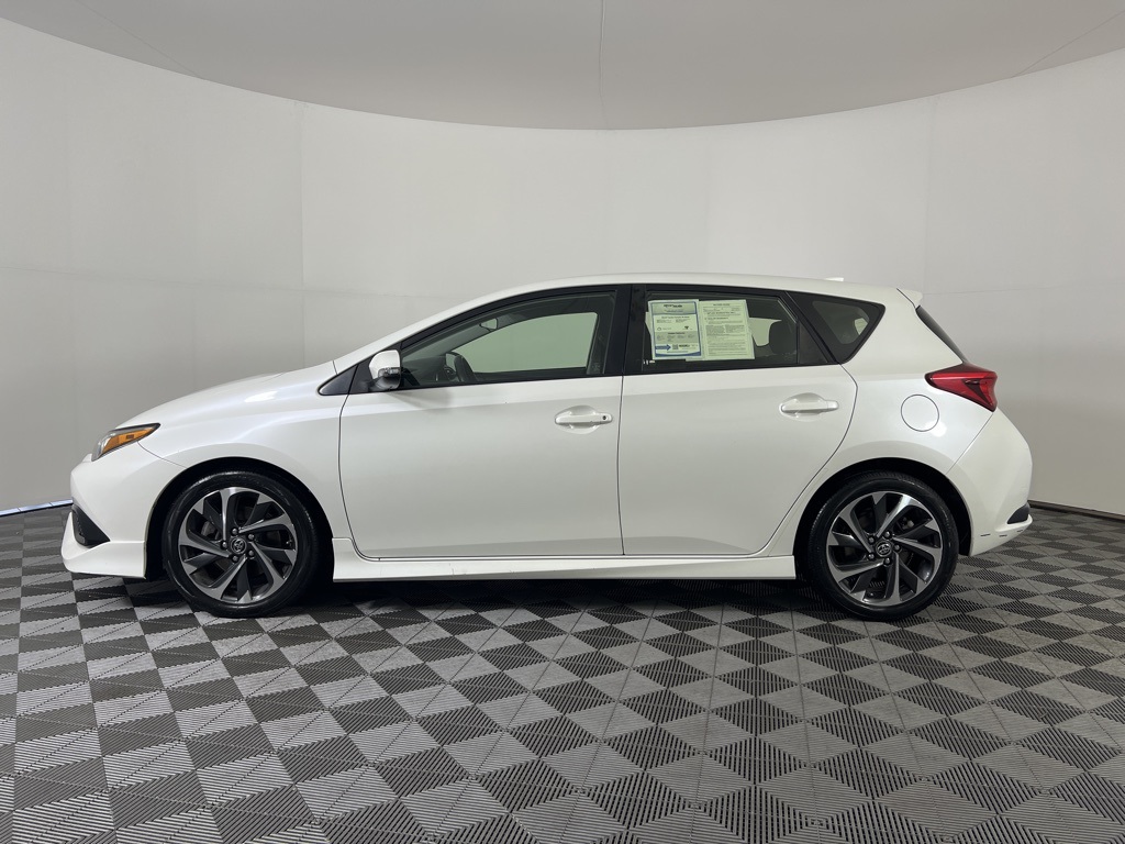 2018 Toyota Corolla iM Base photo 9