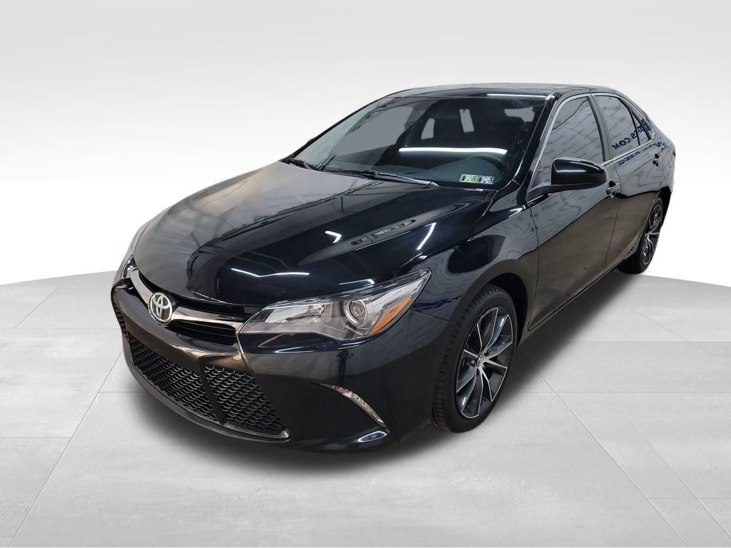 2017 Toyota Camry XLE XSE photo 2