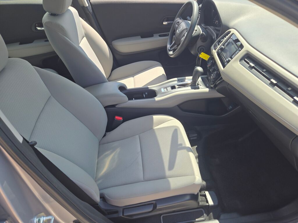 2022 Honda HR-V LX photo 4