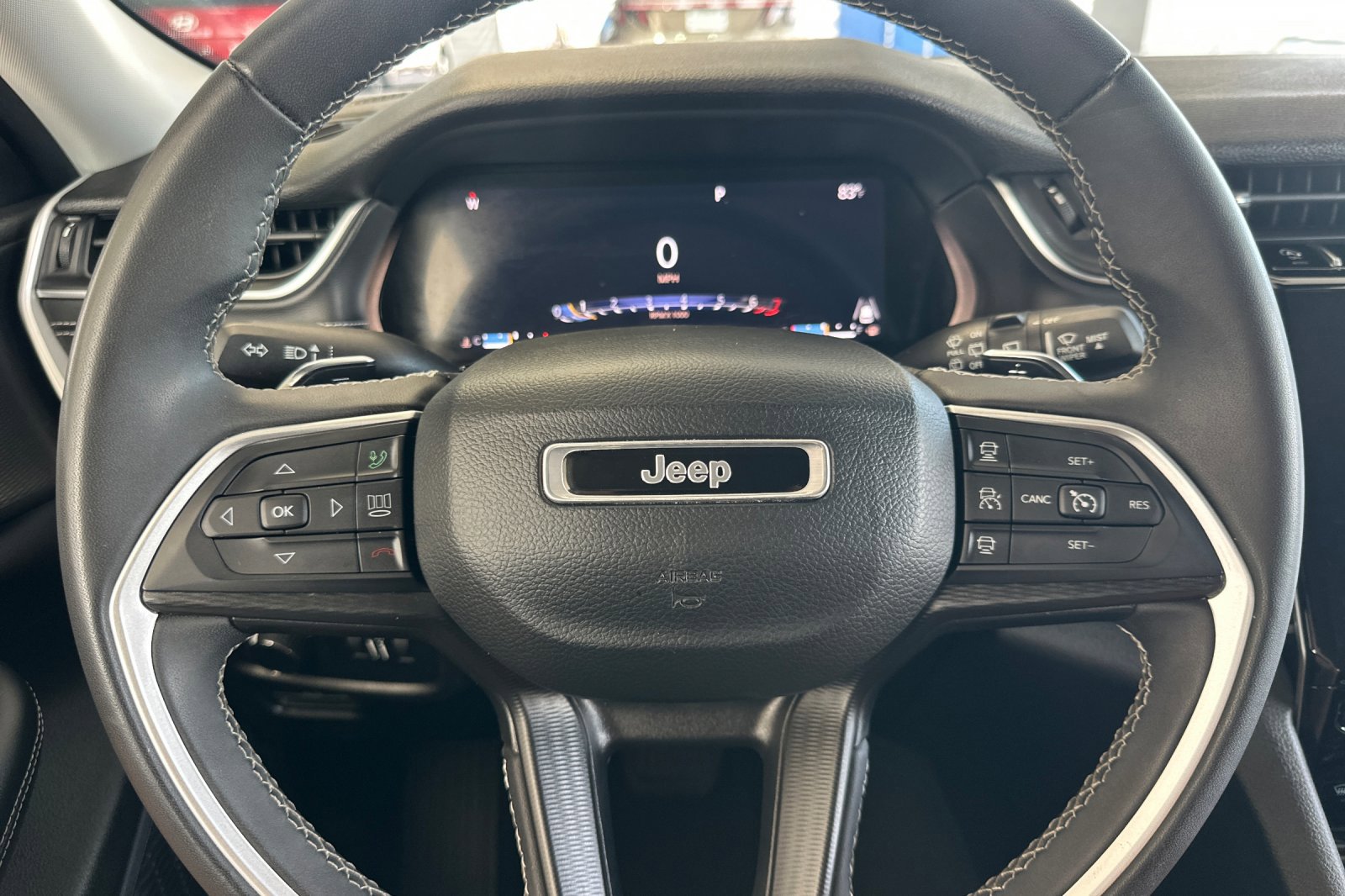 2023 Jeep Grand Cherokee Laredo Sport photo 21