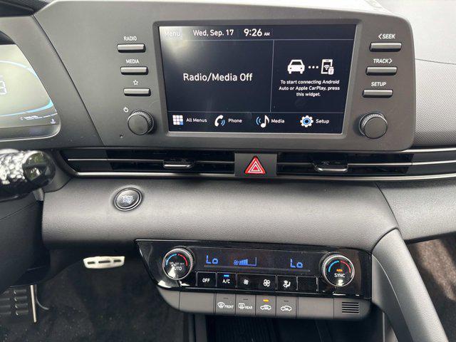 2025 Hyundai Elantra SEL Sport photo 23