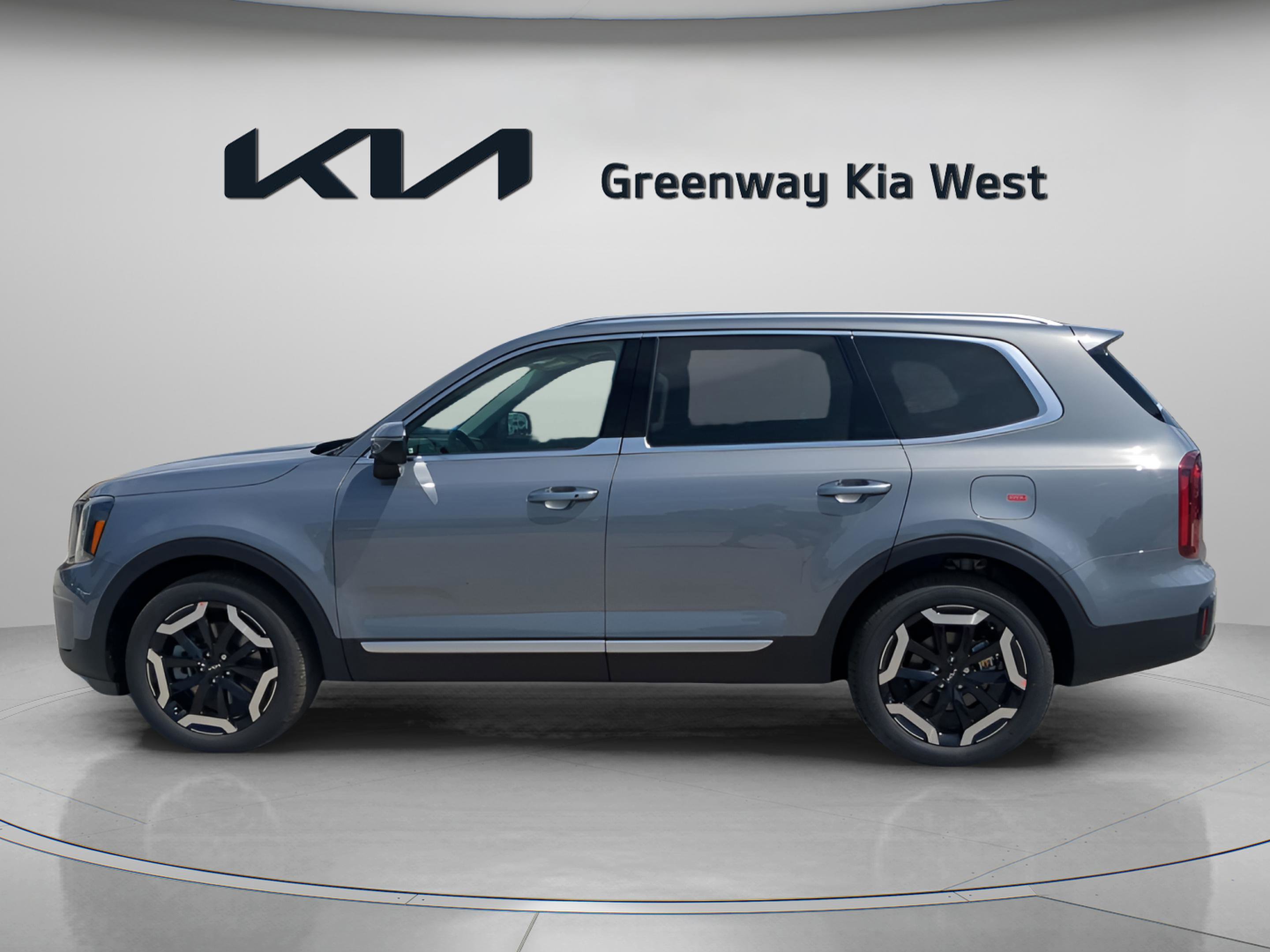 2025 Kia Telluride S photo 4