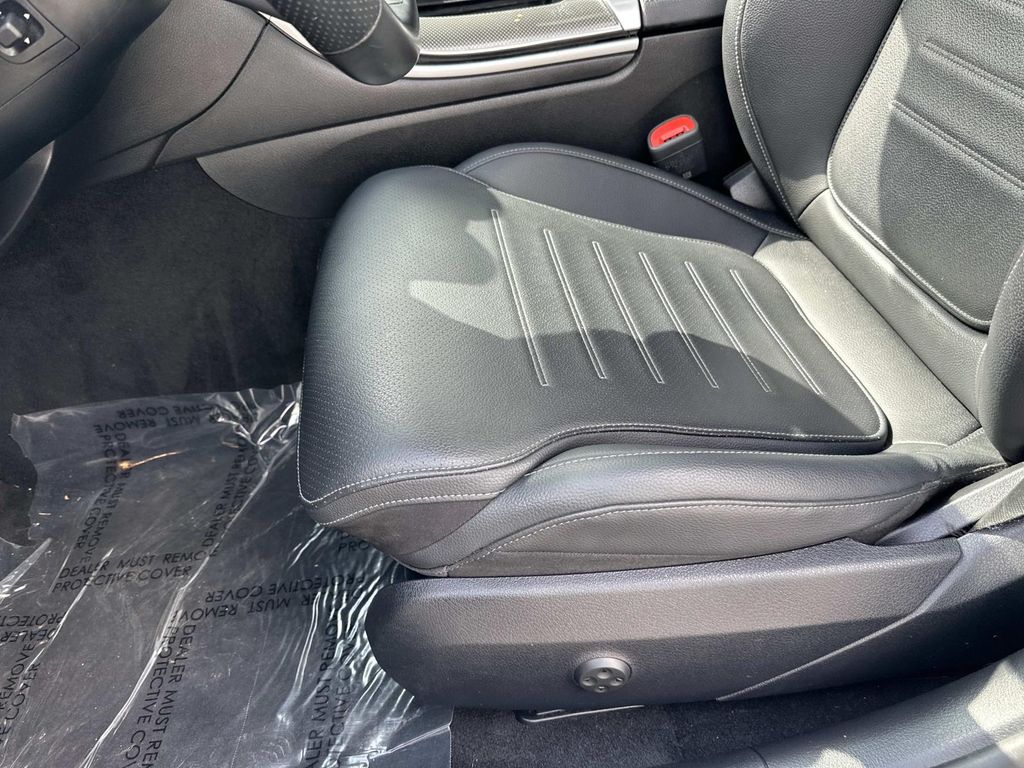 2023 Mercedes Benz C 300 4MATIC photo 36