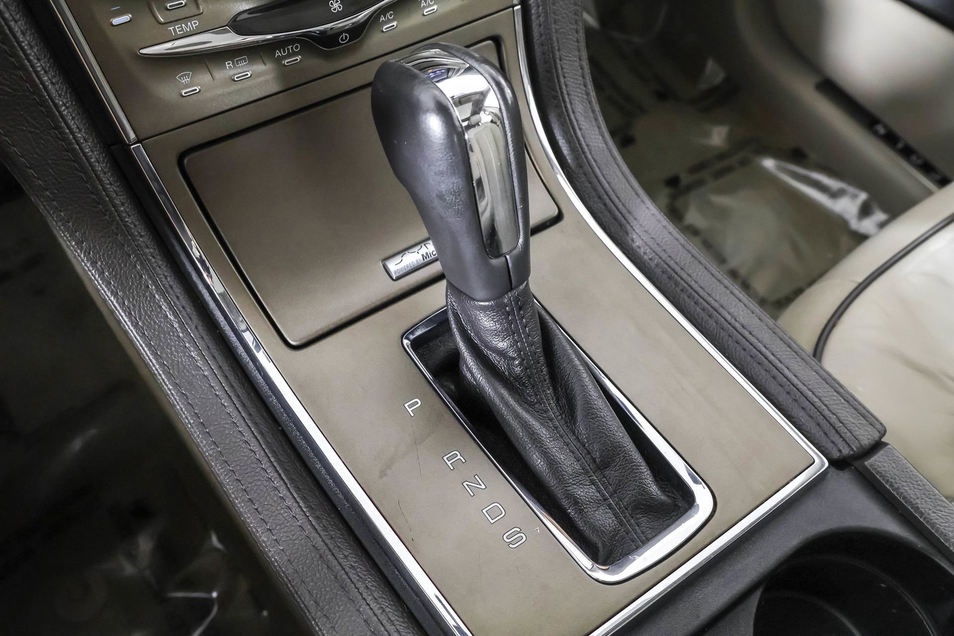 2013 Lincoln MKX photo 21
