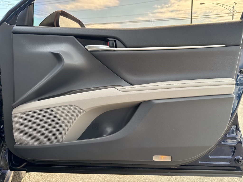 2021 Toyota Camry XSE photo 19