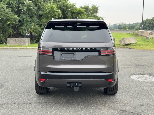 2025 Land Rover Discovery SE photo 3