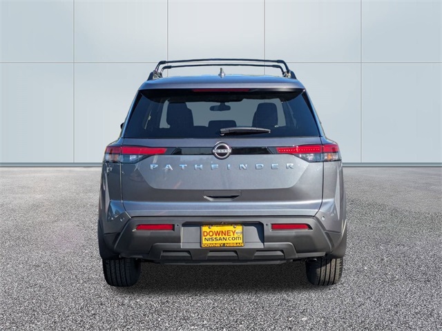 2025 Nissan Pathfinder SV photo 4