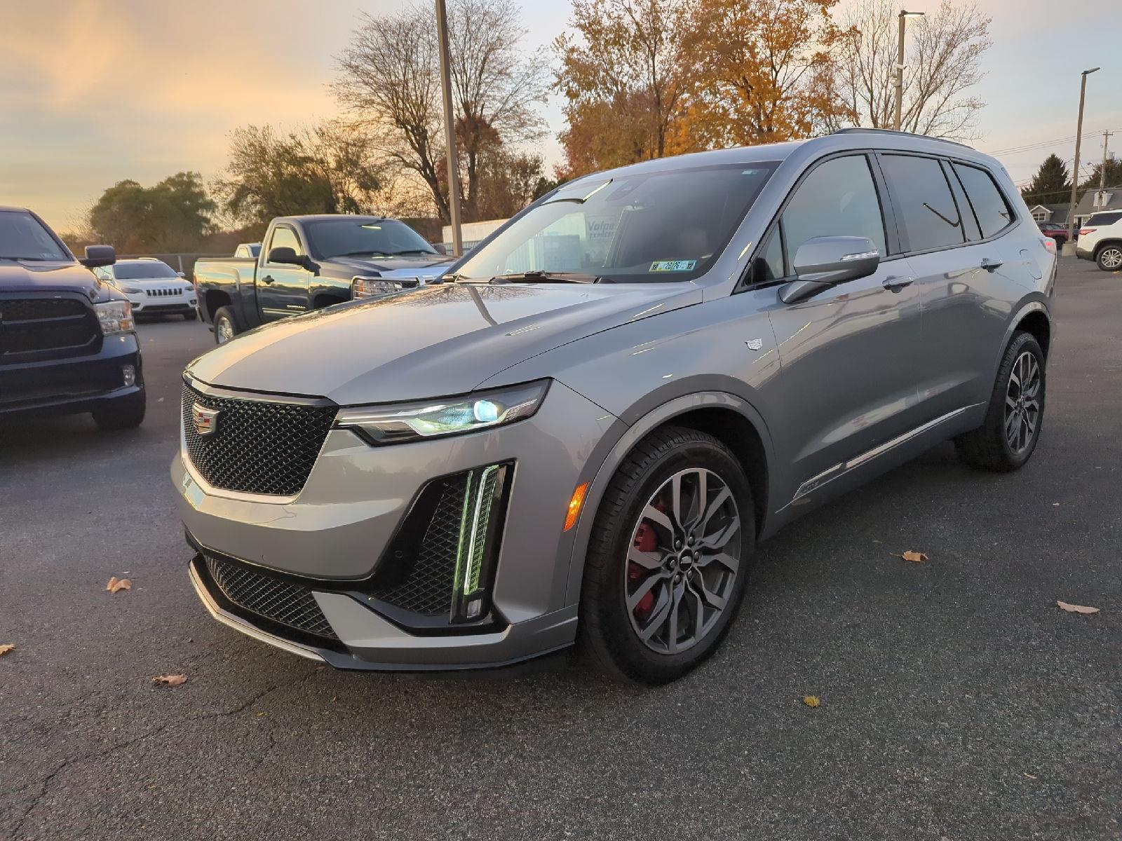 2023 Cadillac XT6 Sport photo 3