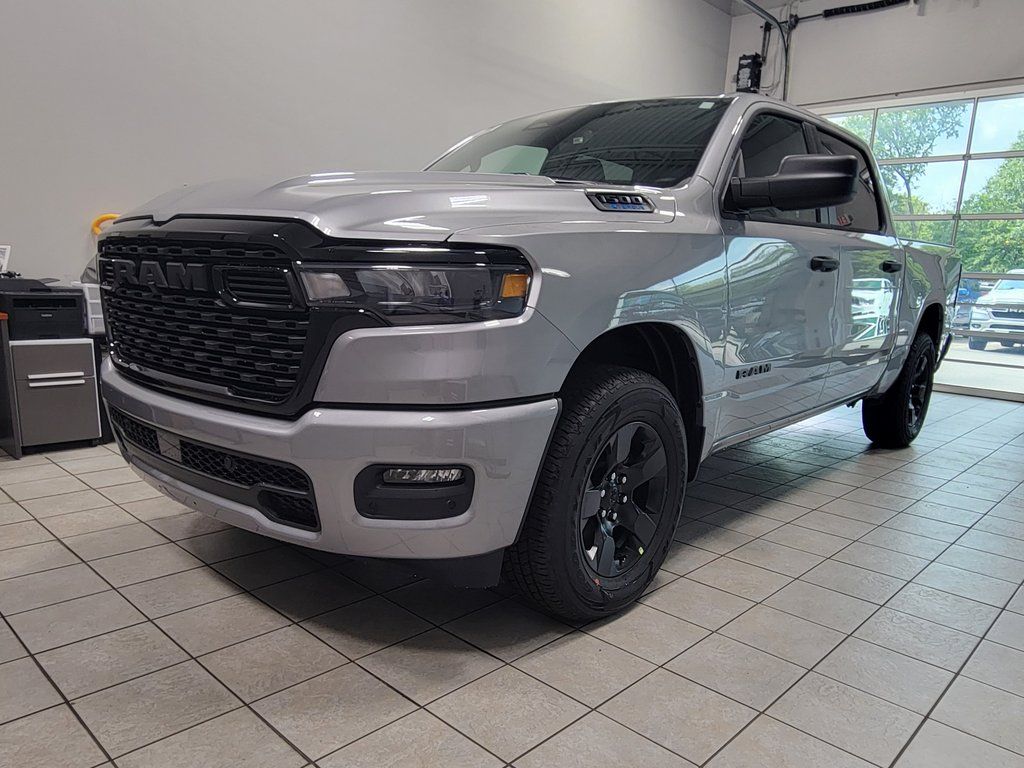 2025 Ram 1500 Tradesman photo 3
