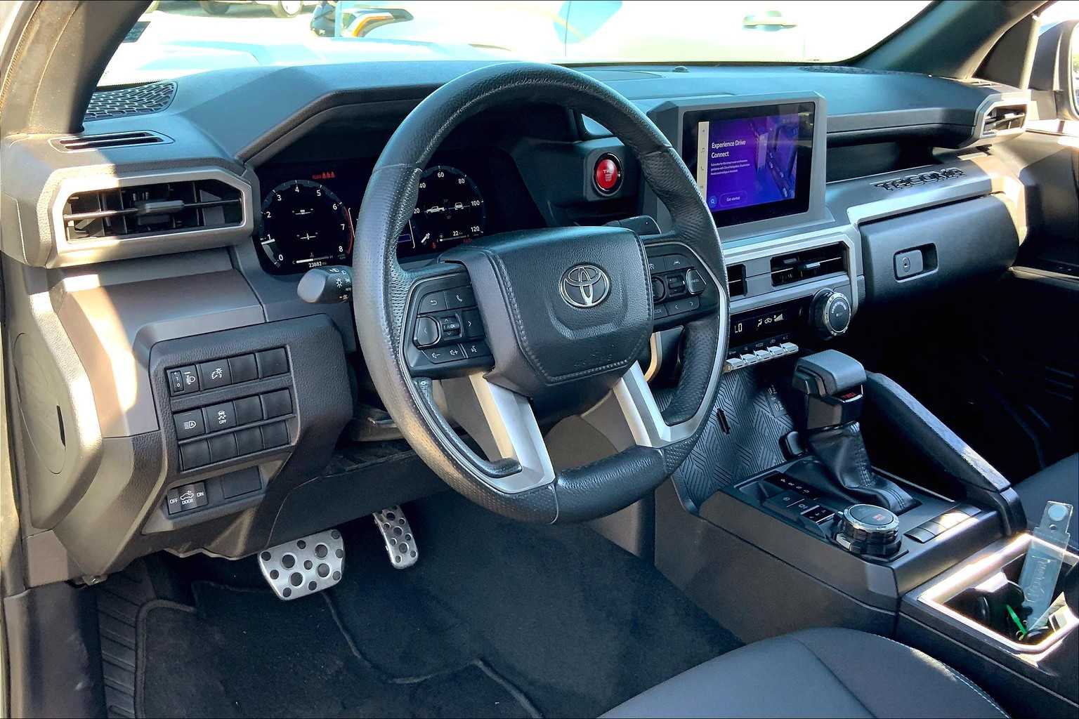 2024 Toyota Tacoma TRD Sport 4x4 photo 16