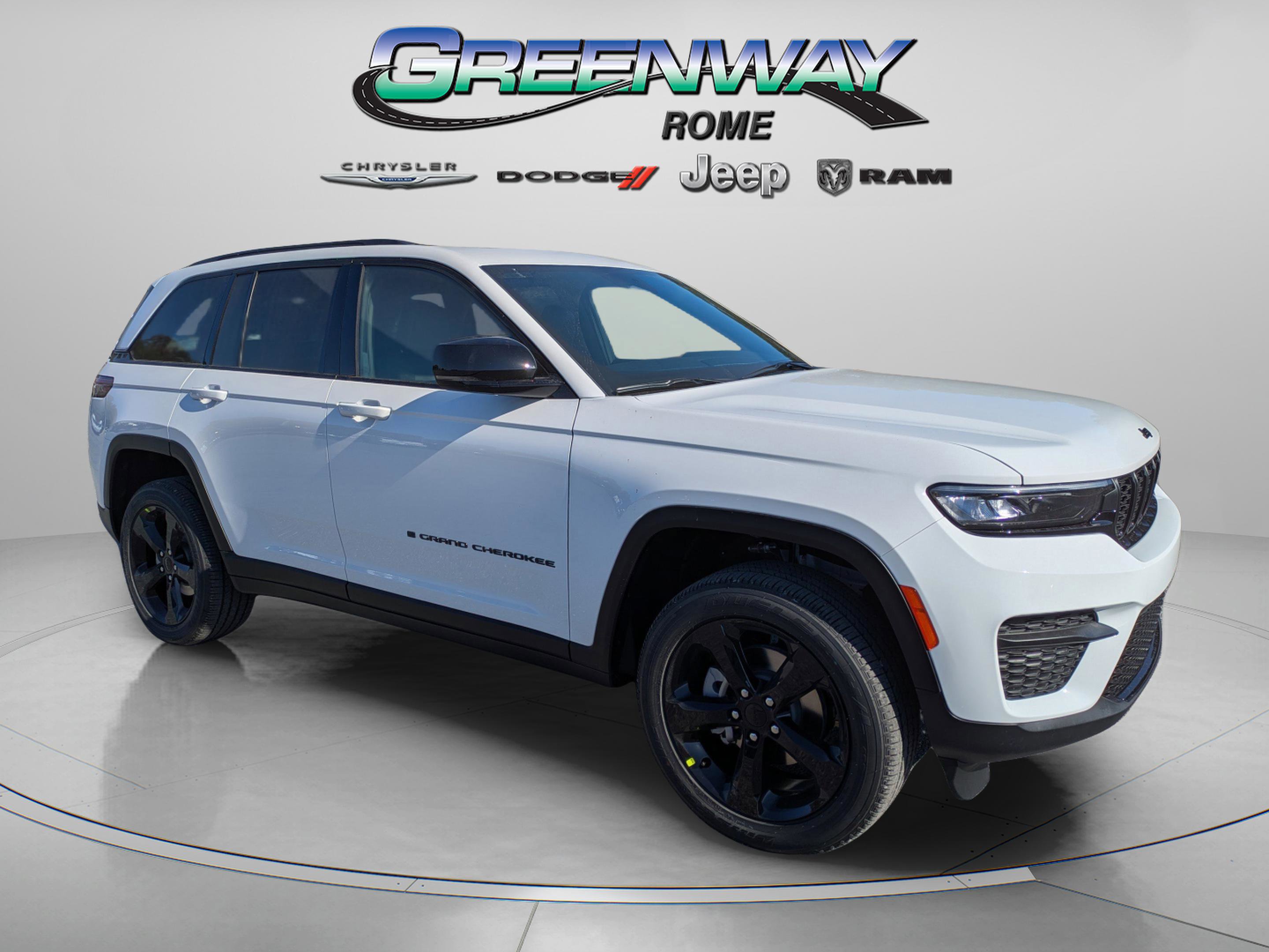 2025 Jeep Grand Cherokee Altitude's photo