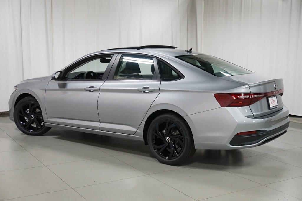 2025 Volkswagen Jetta 1.5T SE photo 8