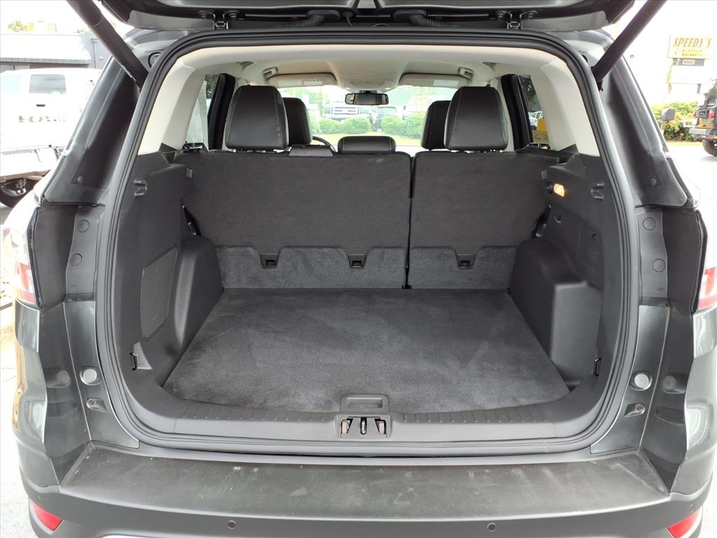 2017 Ford Escape Titanium photo 24