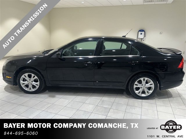 2012 Ford Fusion SE photo 2