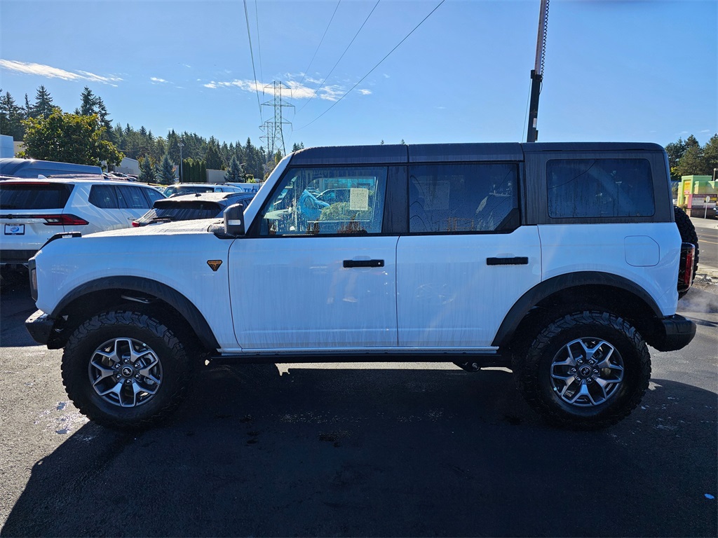2025 Ford Bronco Badlands photo 4