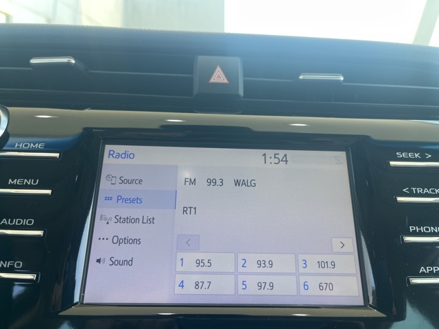 2018 Toyota Camry LE photo 15