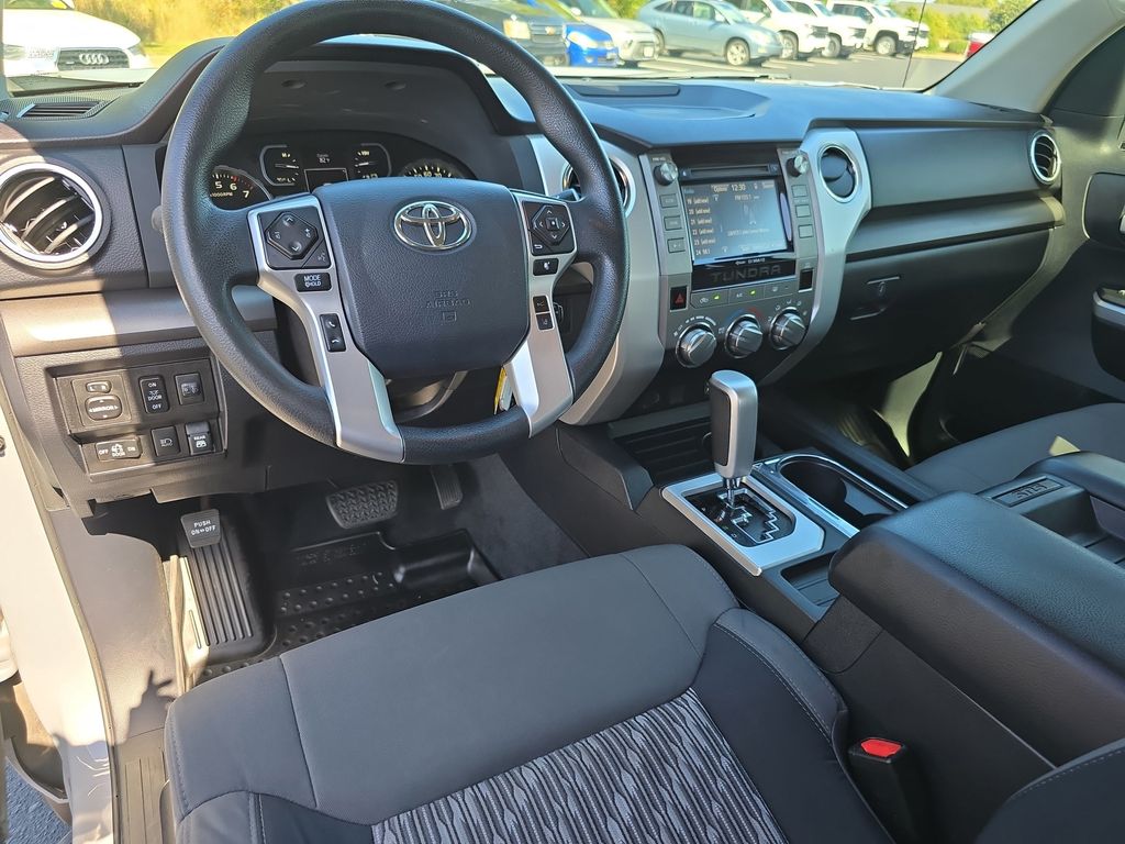 2019 Toyota Tundra SR5 Grade photo 14