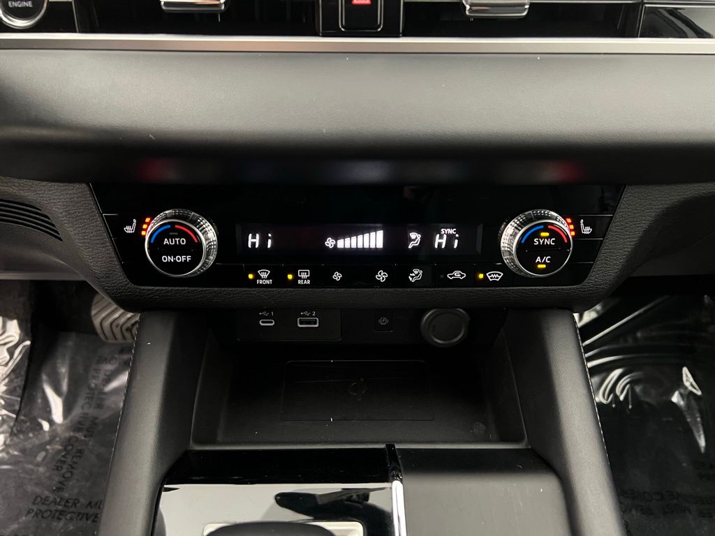 2024 Mitsubishi Outlander SE S-AWC photo 18