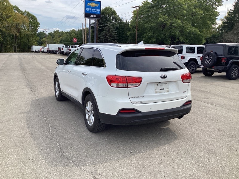 2018 Kia Sorento LX photo 4