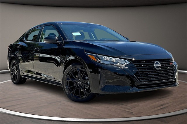 2025 Nissan Sentra SR Midnight Edition photo 2