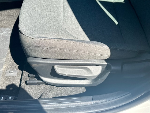 2025 Kia K4 LXS photo 16
