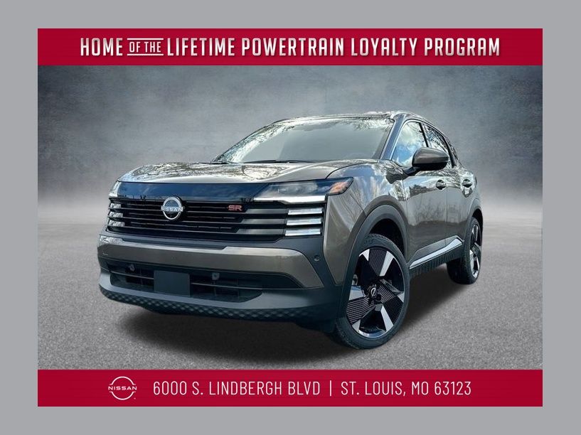 2025 Nissan Kicks SR AWD's photo