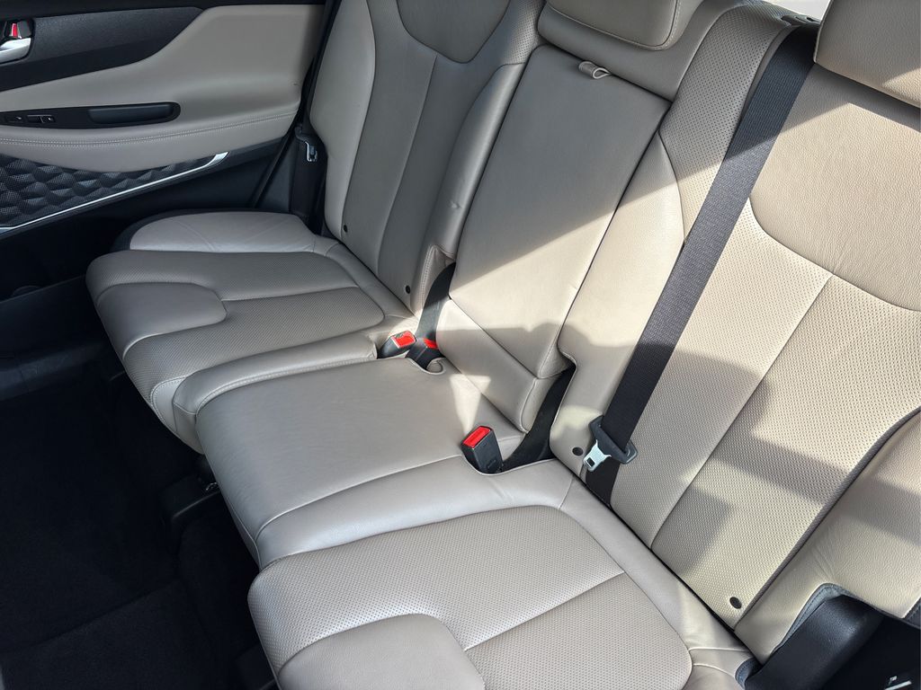 2020 Hyundai Santa Fe Limited photo 10