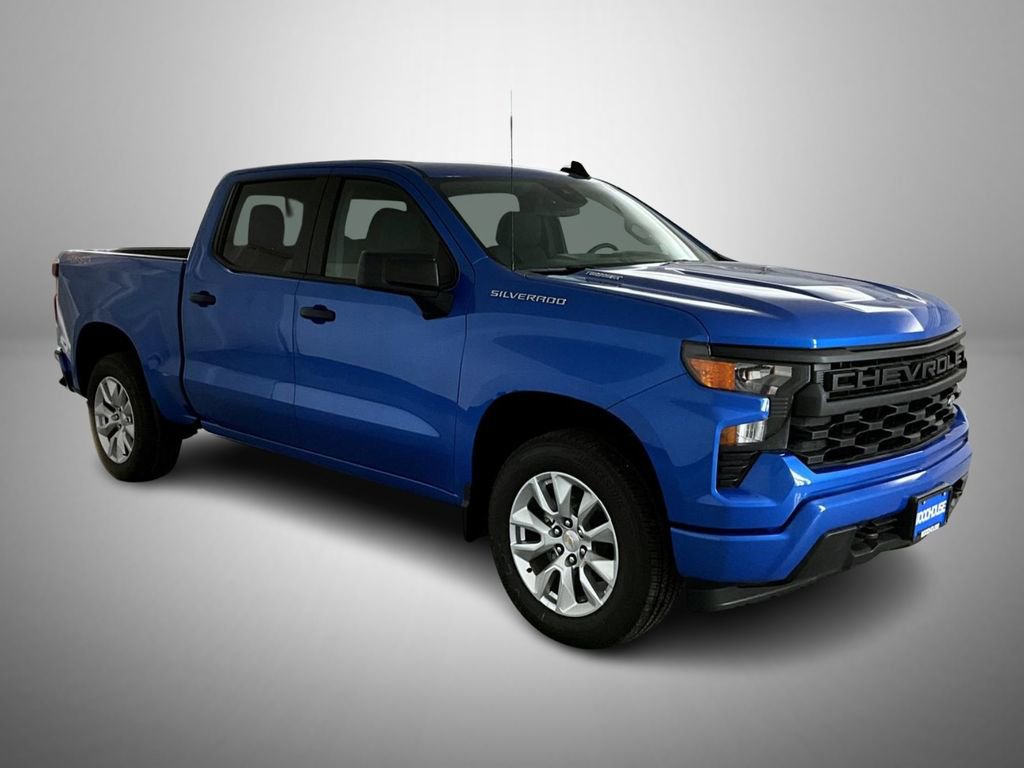 2026 Chevrolet Silverado 1500 Custom photo 3