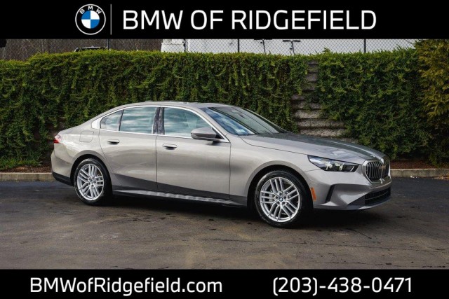 2025 BMW 5 Series 530i xDrive