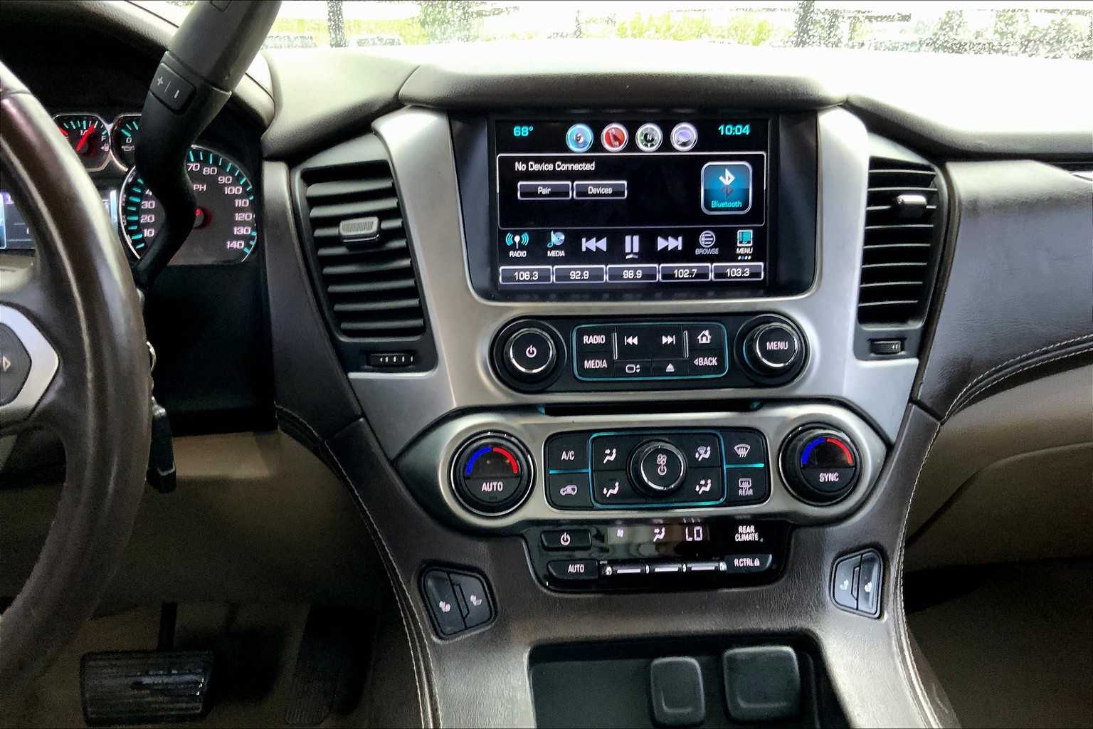 2017 Chevrolet Tahoe LT photo 6