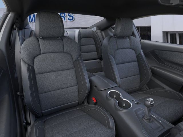 2025 FORD MUSTANG - Image 32