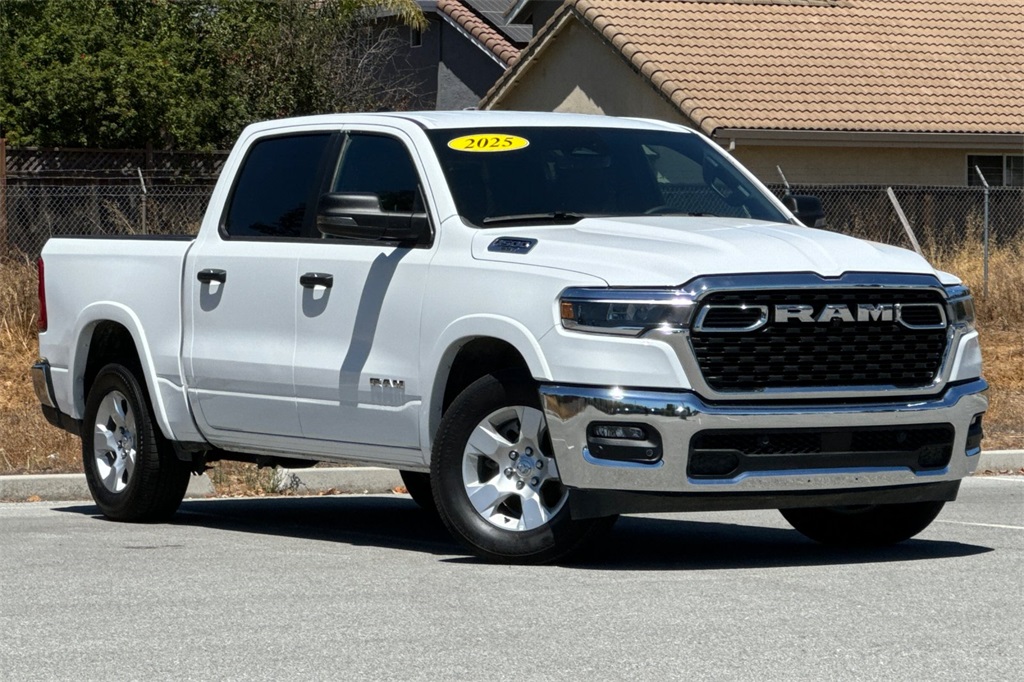 2025 Ram 1500 Big Horn Lone Star photo 2