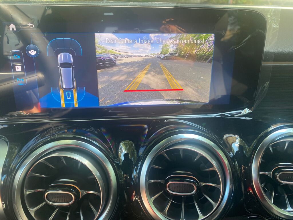 2026 Mercedes Benz GLB 250 4MATIC photo 14