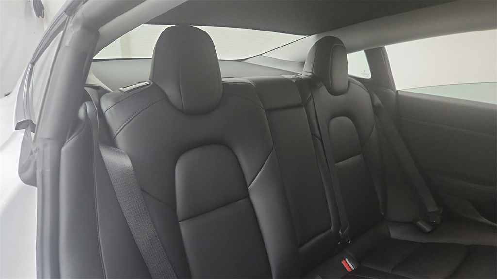 2023 Tesla Model 3 photo 12