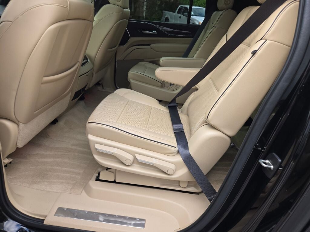 2021 Cadillac Escalade ESV Premium Luxury photo 19