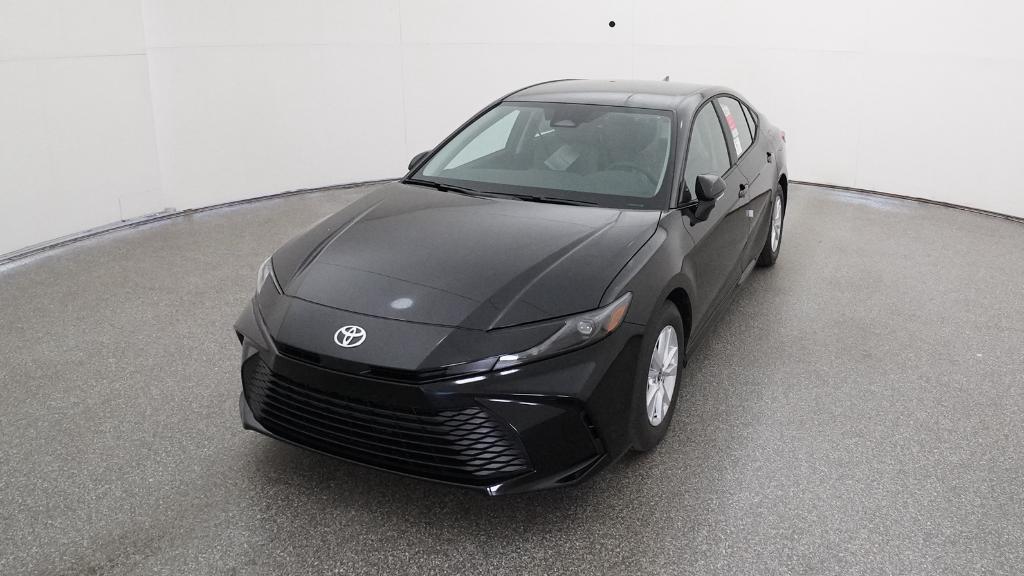 2026 Toyota Camry LE photo 5