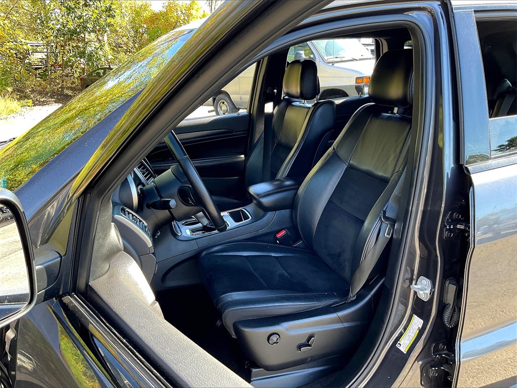 2018 Jeep Grand Cherokee Altitude photo 10