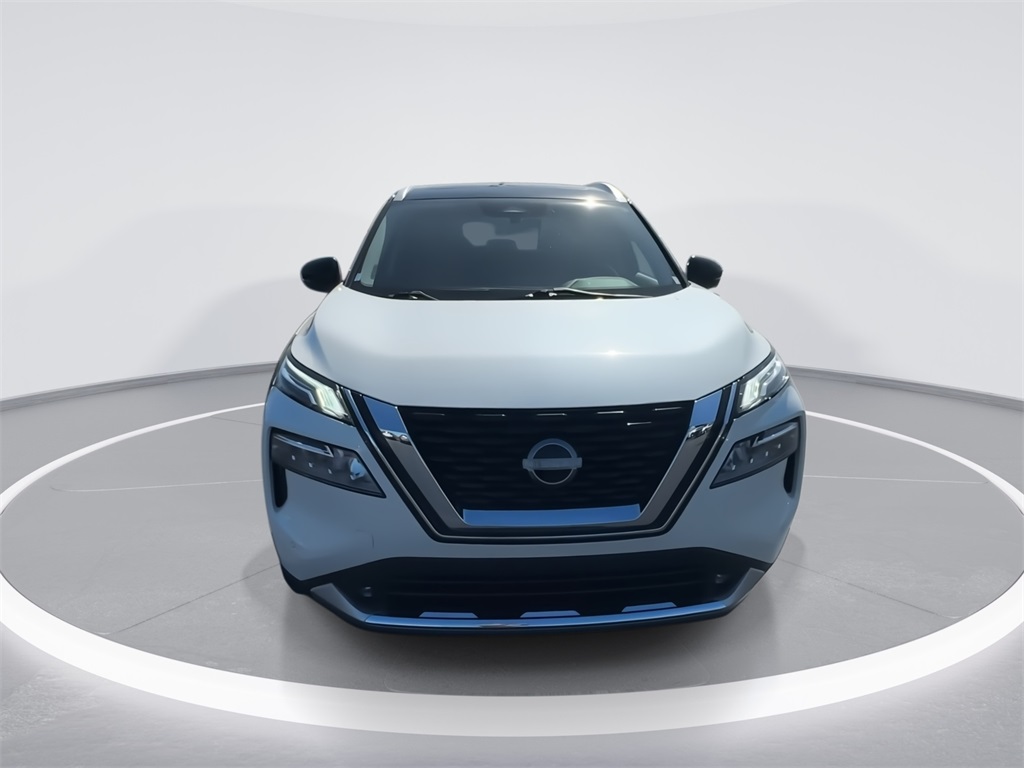 2022 Nissan Rogue Platinum AWD photo 3